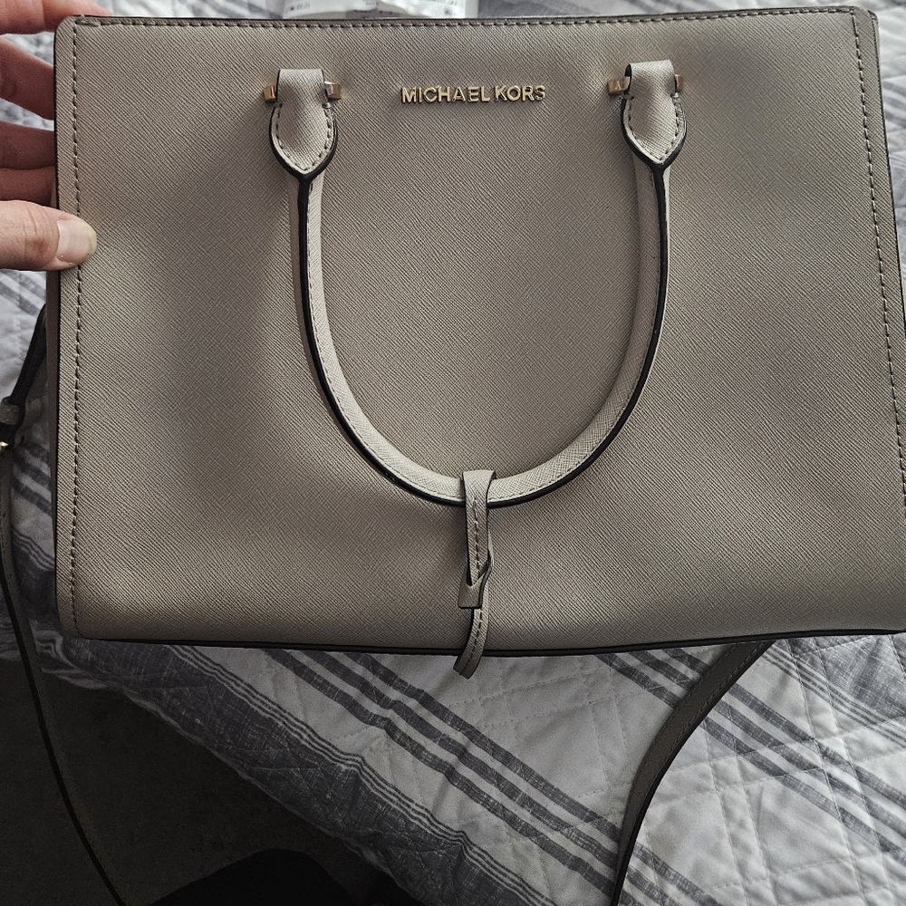 Very Good Condition Michael Kors Tan Women's Bag